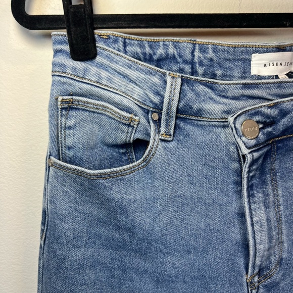 RISEN Women's High Rise Crossover Straight Leg Blue Medium Wash Stretch Sz 31x29 - Picture 4 of 14